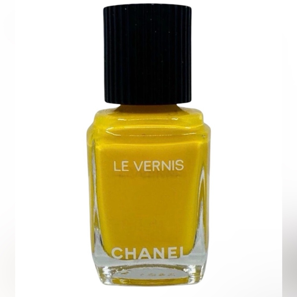 NEW CHANEL LE VERNIS Nail Polish - Picture 4 of 8